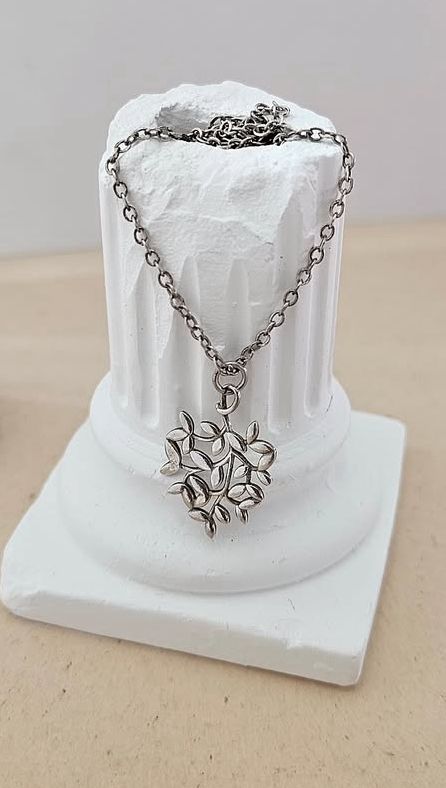 Women Necklaces