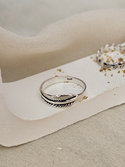 Feather ring