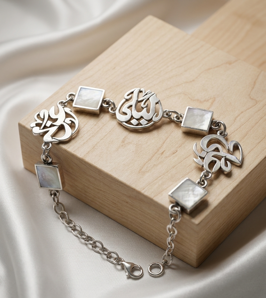 Customizable Bracelet with Mother of Pearl stone
